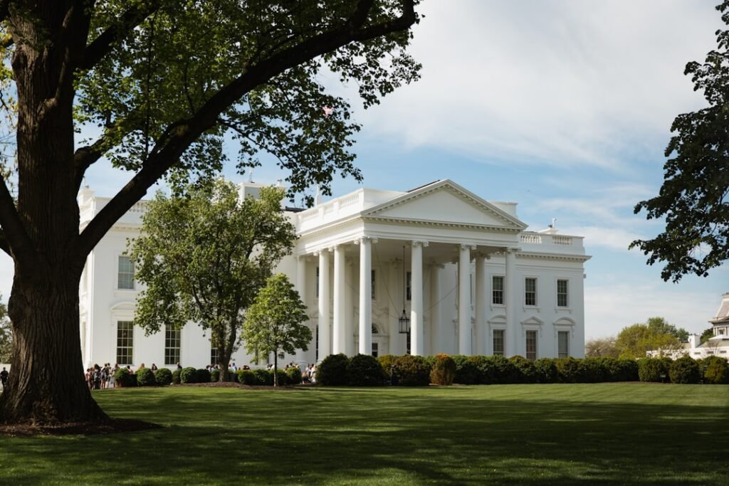 Trump Seeks Supreme Court Intervention to Resume White House Ballroom