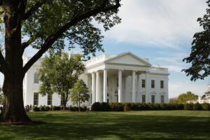 Trump Seeks Supreme Court Intervention to Resume White House Ballroom
